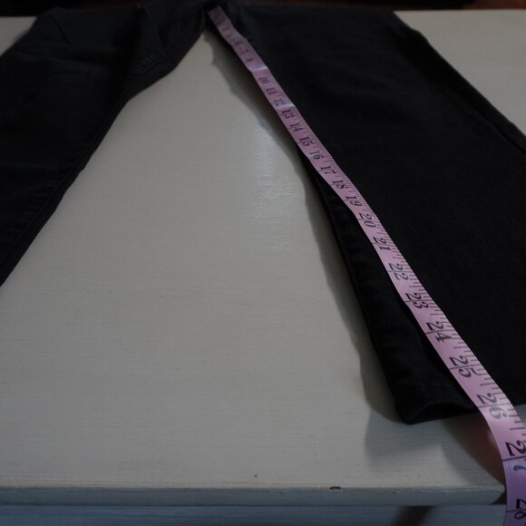 Joe's Jeans The Callie High Rise Cropped Bootcut Jean - Picture 12 of 15